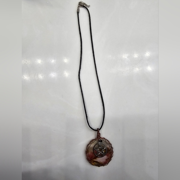 Gorgeous Handmade Pentagram Necklace - Picture 4 of 6